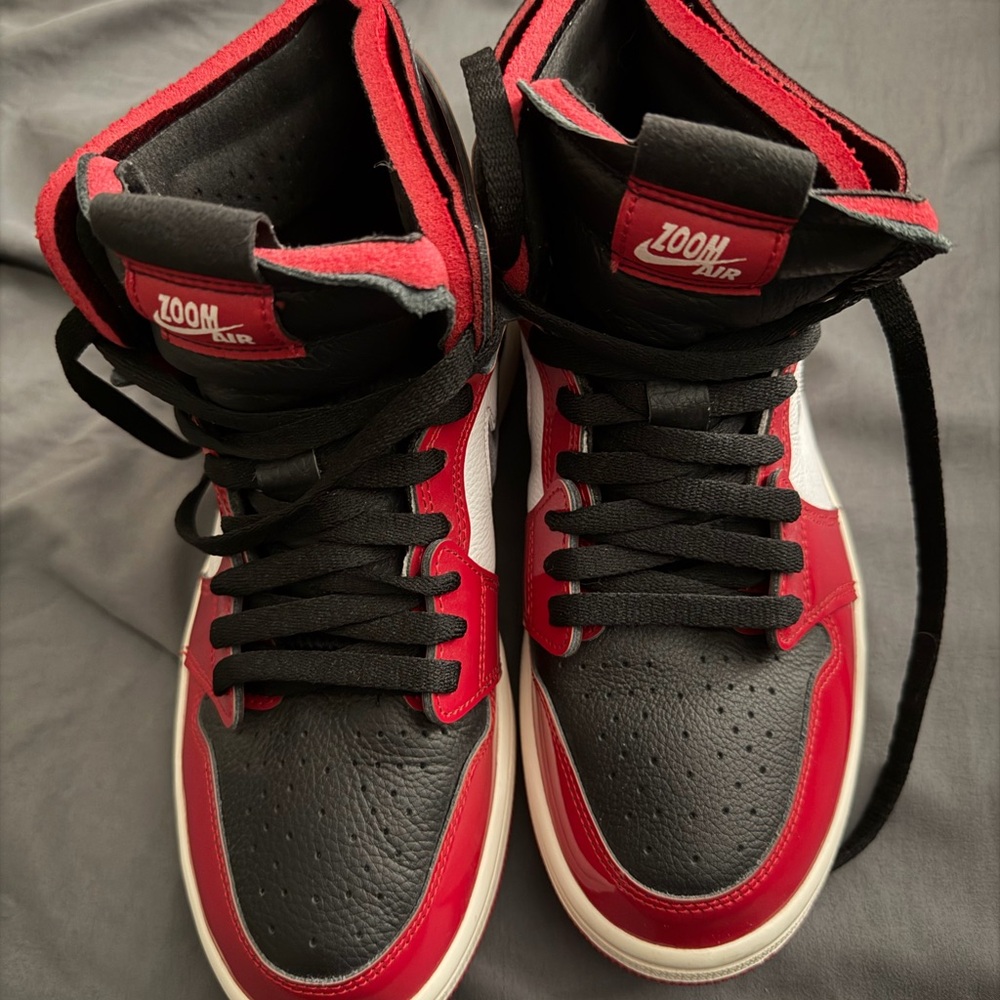 Nike Chicago black/Red Jordan 1 size 7.5W
